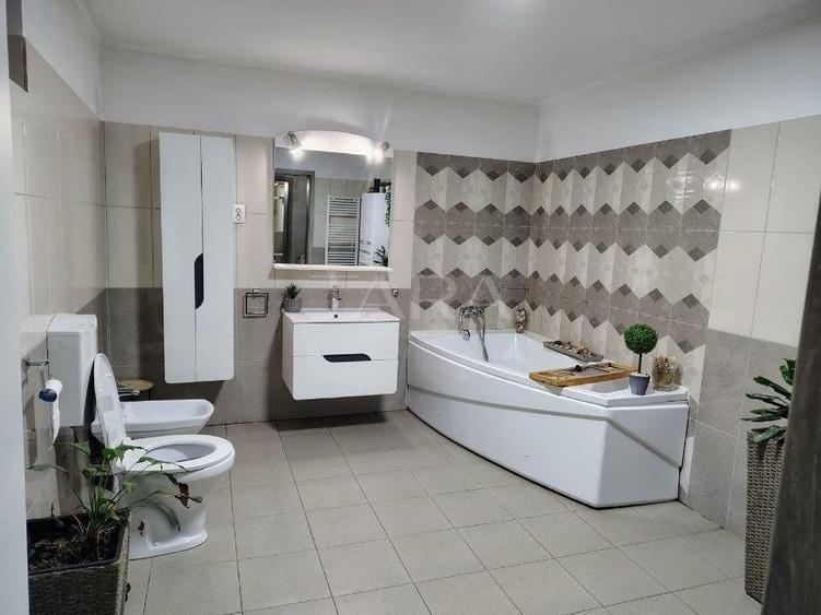 Casă modernă cu curte și foișor, zona Marasti