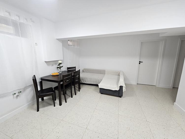 Apartament 3 camere in spatele bisericii Bazilescu
