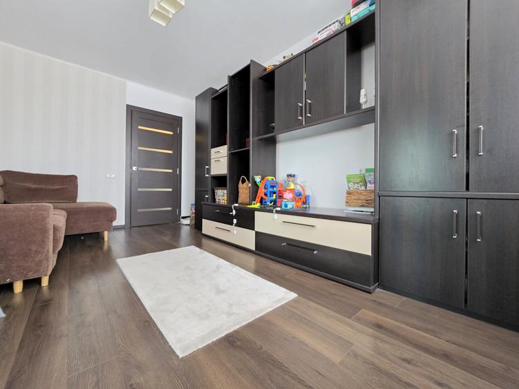 Giurgiului - Piata Progresul - adiacent, 94 mp, centrala proprie, parcare ADP