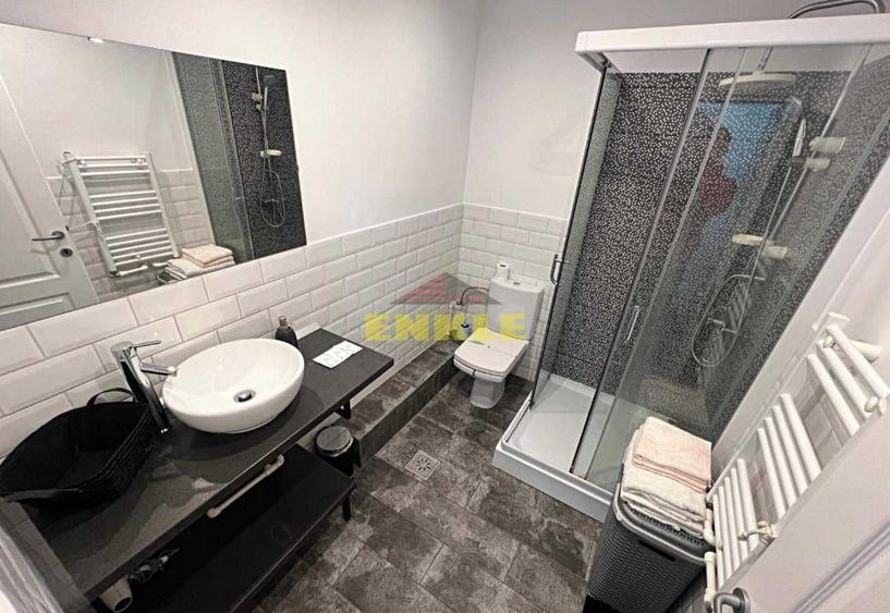 Vânzare apartament 2 camere semidecomandat, zona Împărat Traian