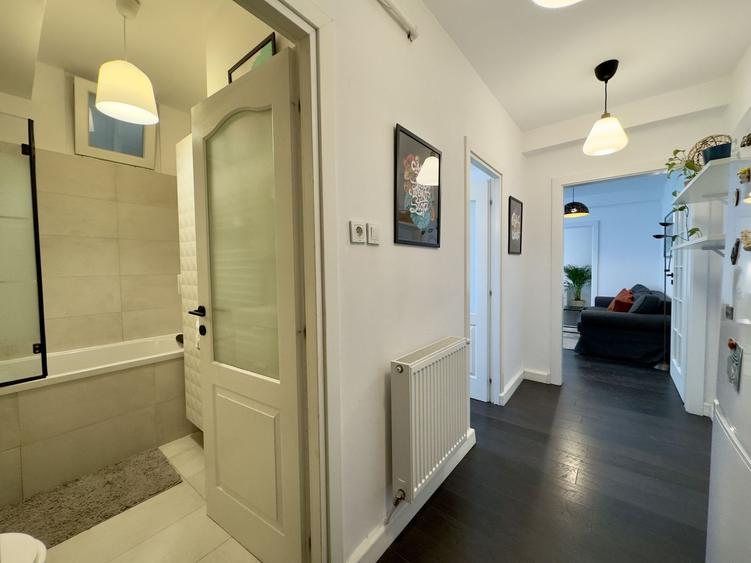 0 % comision Apartament modern 3 camere etaj 2/3, locatie Centrala