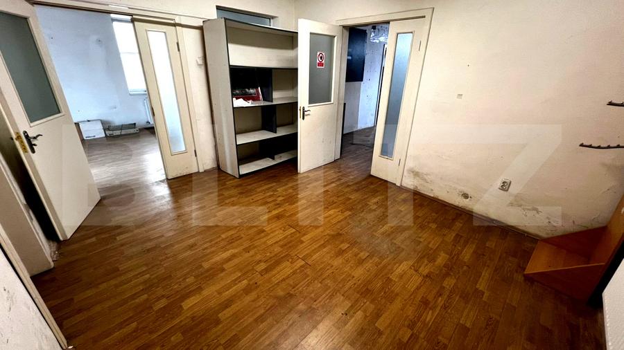 Spațiu comercial de închiriat, 195 mp utili, 500 mp teren, zona Central