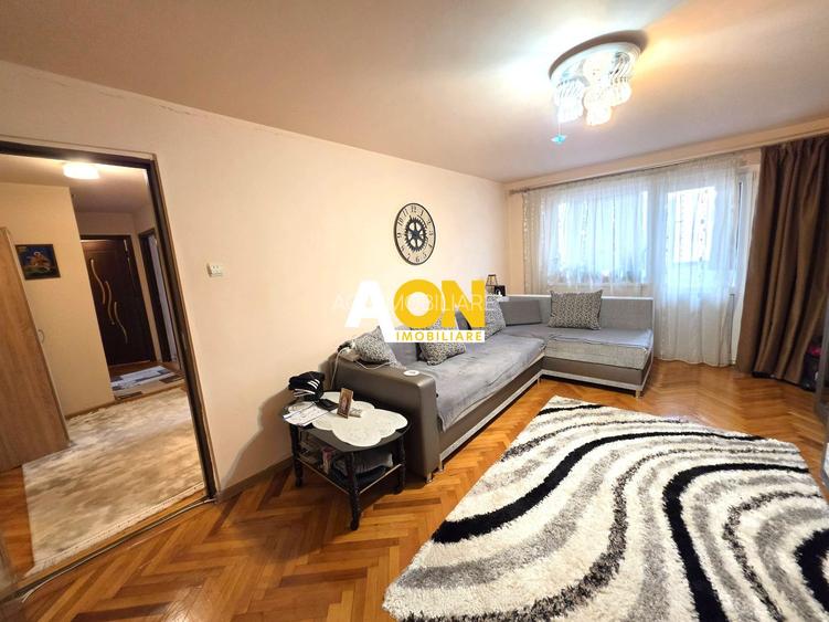 Apartament 3 camere, 2 bai, decomandat, etaj 3, Cetate, zona Stadion - 2