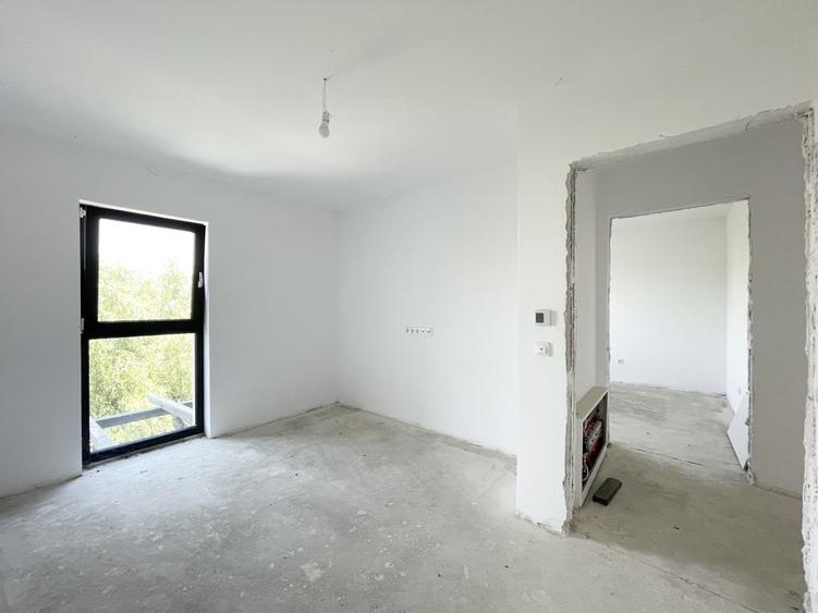 Duplex cu 5 camere despartit prin spatiu tehnic - Urseni