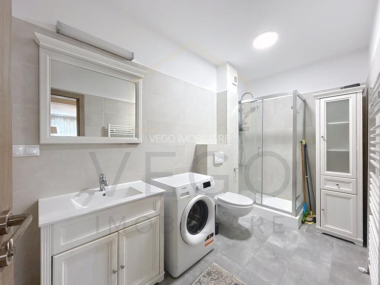2 separate bedrooms + living room close to Platinia Shopping Center - 12