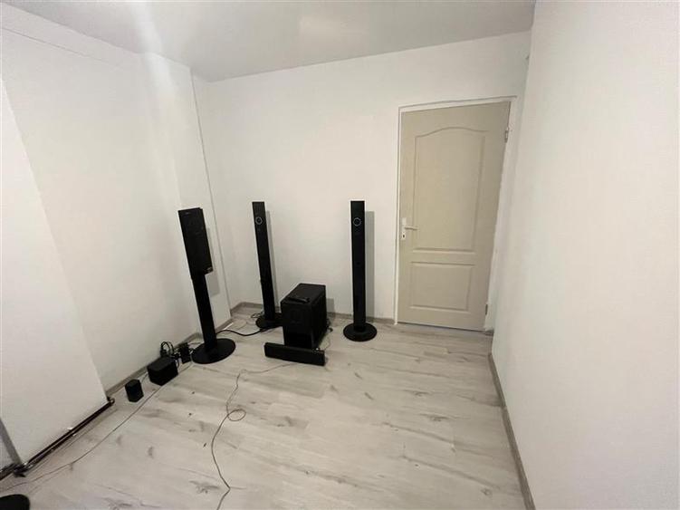Apartament 3 camere, pe 2 nivele cu curte, in Bucium