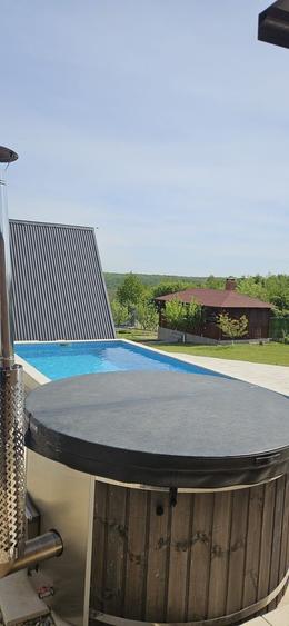 Complex din casa noua si 3 cabane, piscina încalzita 6600 mp teren