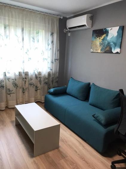 PALAS - Podu Ros apart 2 camere renovat , impecabil