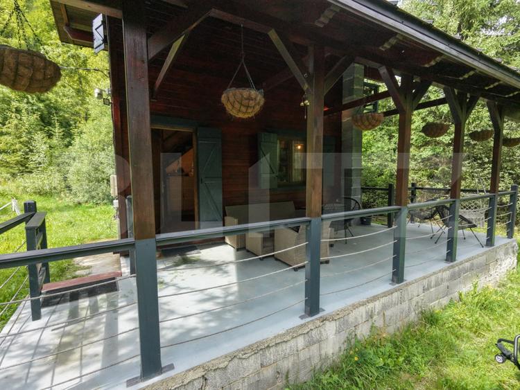 Cabană la munte cu saună finlandeză și teren generos