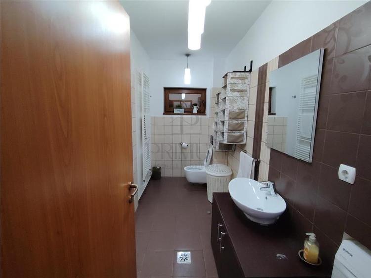 VILA GENEROASA CU 5 CAMERE IN MOSNITA NOUA - 220 MP UTILI - DRESSING IN POD