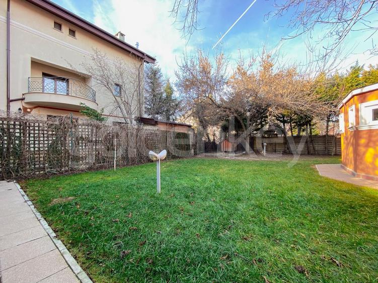 Vila cu 5 camere in complex rezidential | British School
