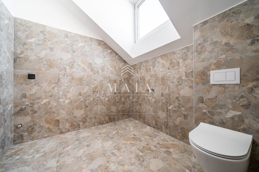 Apartament 3 camere la cheie, bloc tip vila, 2 locuri de parcare