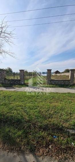 Teren la Dunare 2400Mp cu utilitati