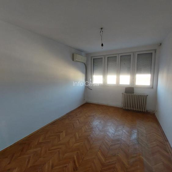 Vand 3 camere decomandat - 5