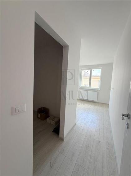 CASA INSIRUITA ( PE COLT ) - ZONA DE TOP - DORMITOR CU DRESSING