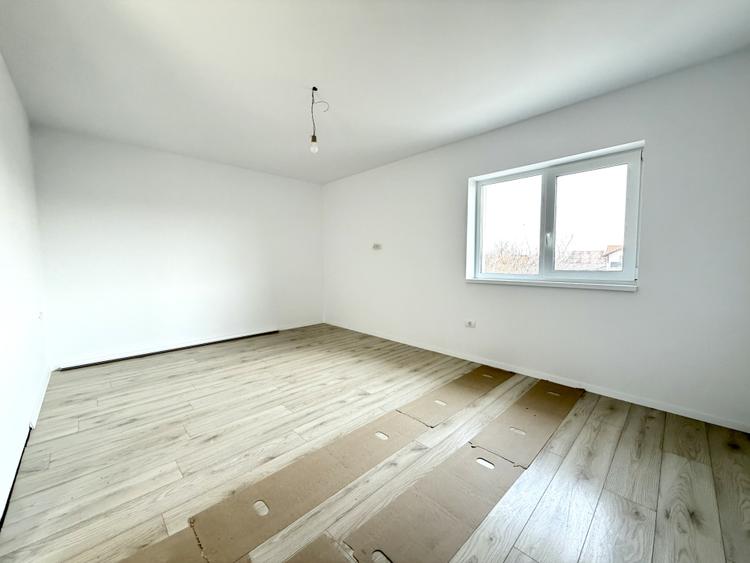 Duplex premium 3 camere, 77 mp utili, 180 mp teren - Sanandrei