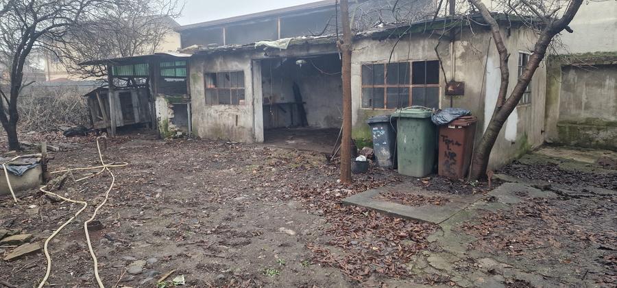 Ploiesti -Zona Parc Obor str Dr. Toma Ionescu teren 903mp+casa demolabila 109m