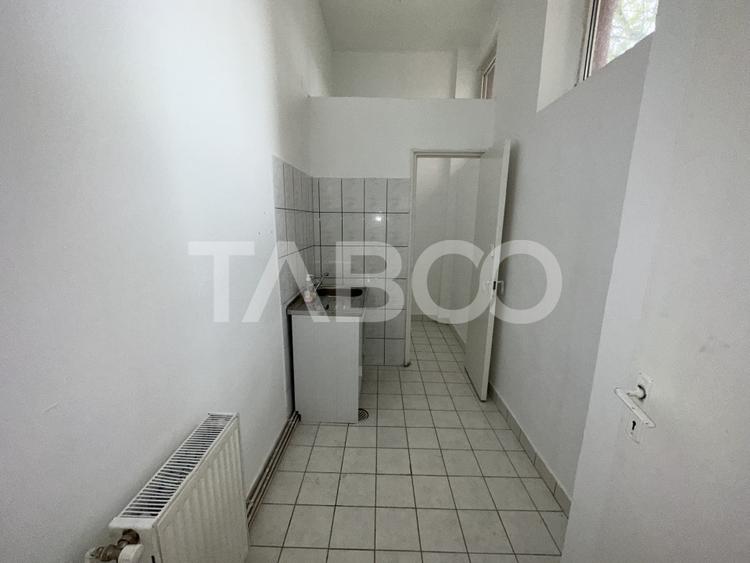 Spatiu comercial 110 mp de inchiriat strada Semaforului