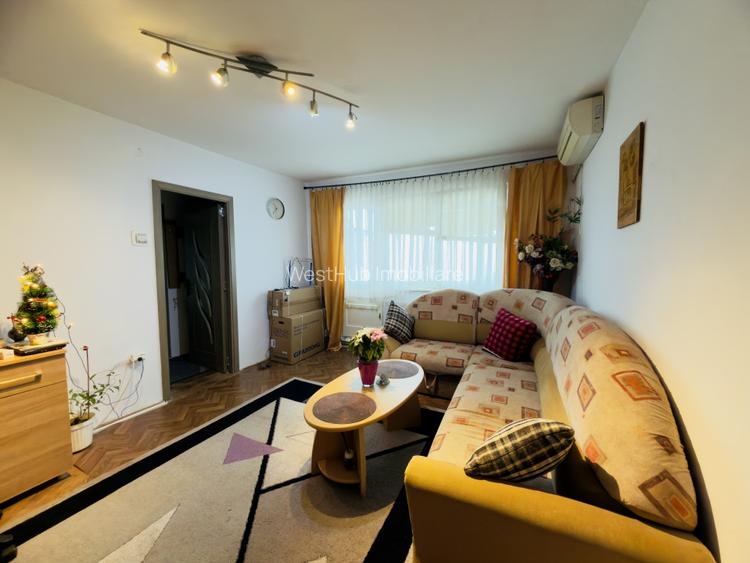 Apartament 3 camere, semidecomandat, 53mp utili, zona Girocului - 2