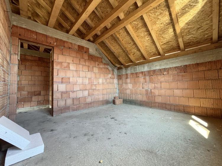 Casa 3 camere de vanzare in Chinteni