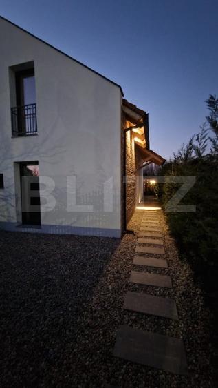 Casă tip duplex de vânzare în Păulești – 125 mp utili, 470 mp teren