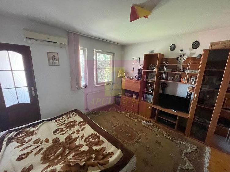 Casa, 5 camere si curte, locatie centrala in Pantelimon, Ilfov