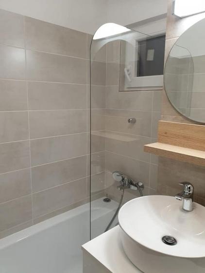 Complex - Centrul de Afaceri Proprietar - 3 camere NOU