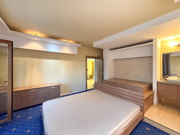 Apartament 3 camere 90 mp. Centrala, aer conditionat.