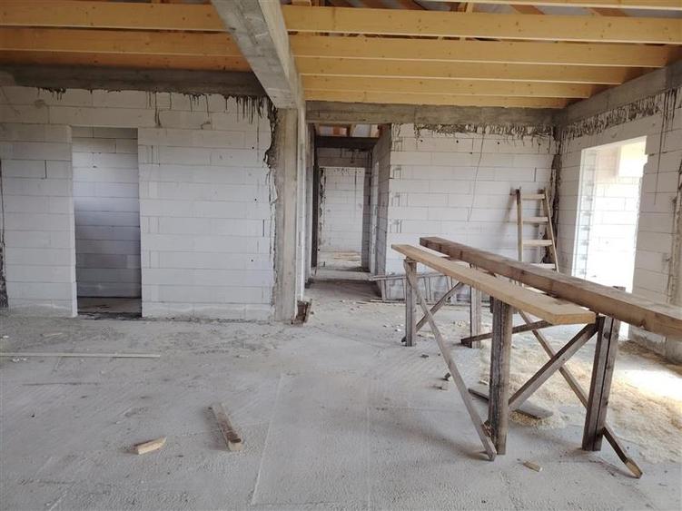 Casa familiala la rosu  (Lazarea, jud. Harghita)
