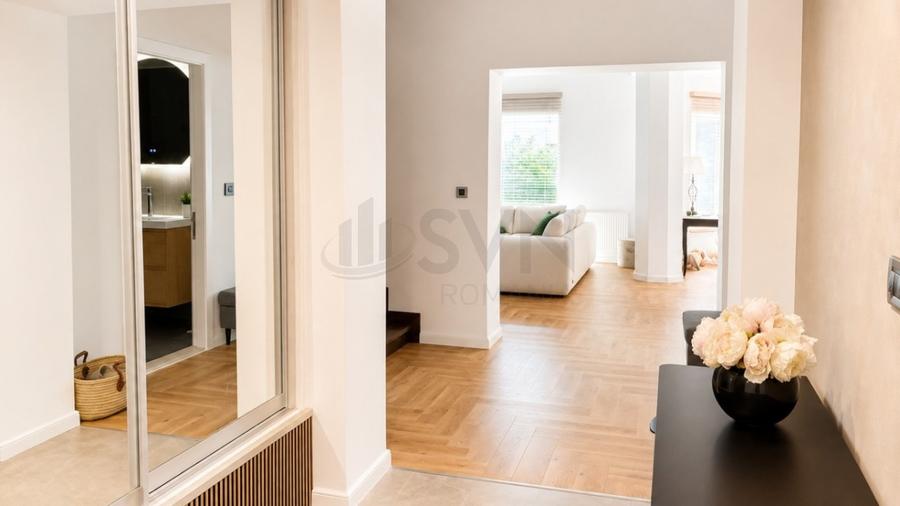 REV2005878 Vila 7 camere Iancu Nicolae in complex superb