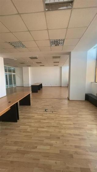 Vatra Luminoasa, spatiu birou