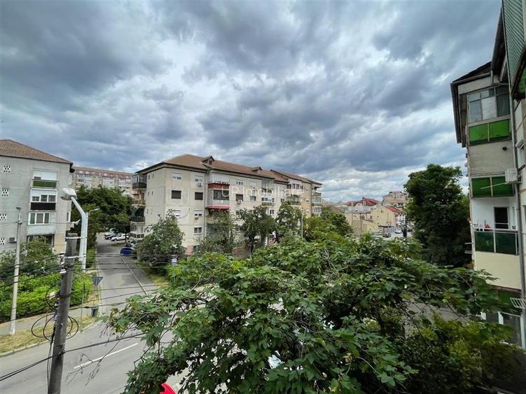 APARTAMENT 3 CAMERE | ETAJ 2 | DECEBAL | ALUMINEI | ORADEA | - 14