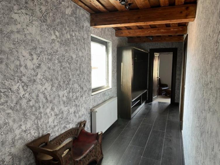 Spatiu comercial (Casa 6 camere) , zona centrala, 235mp, Radauti