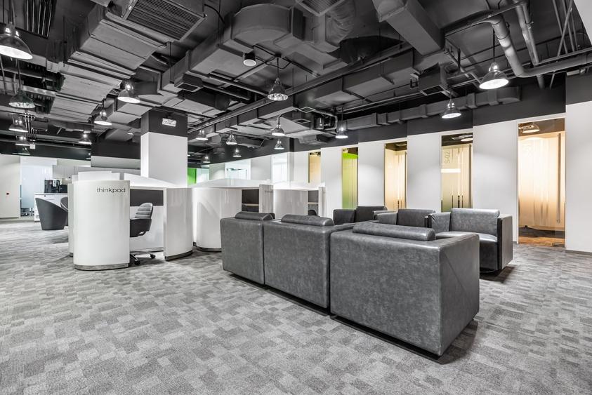 Alăturați-vă unui mediu de co-working cooperativ în Regus Vox Technology Park