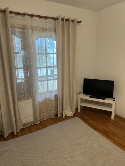 Vilă P+M în Bușteni | 5 Dormitoare (10+ Loc. Cazare) - Business la Cheie @turism