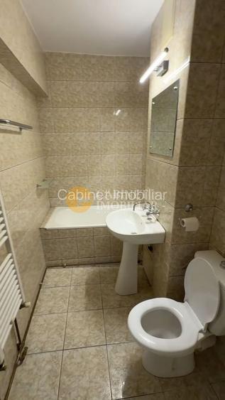 Nicolina 1 - 3 camere decomandat - 2 bai - etaj 3/8 - boxa - 7