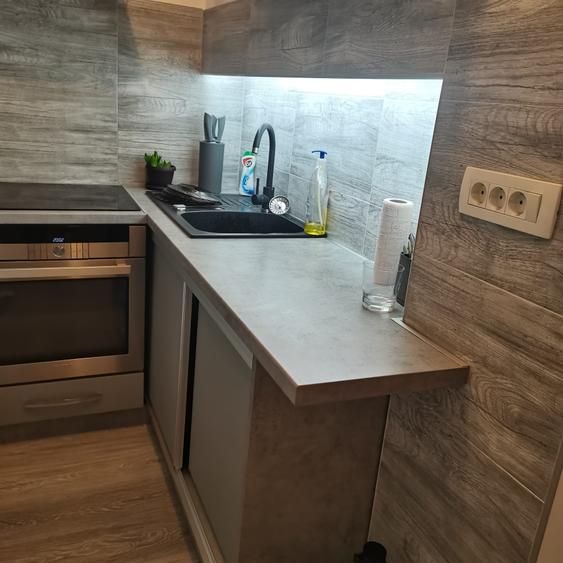 Apartament 3 camere bloc vila Bradet mobilat utilat 115.000eur neg