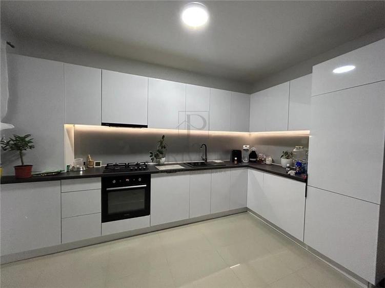 Duplex mobilat lux - utilat - zona excelenta - gata de mutat