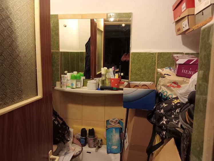 Apartament 4 camere de vanzare Tg Cucu - Podul de Fier