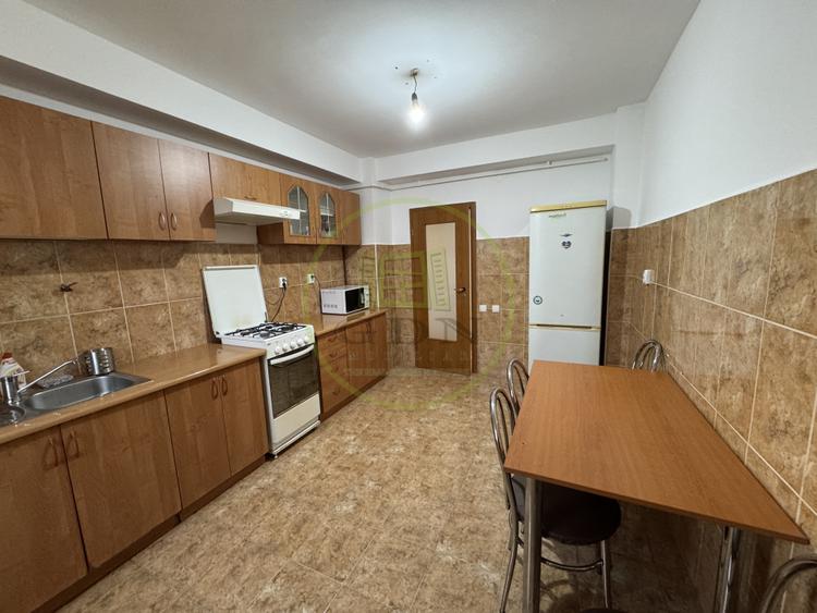 Vânzare ap. cu 2 camere, 65 mp., cu garaj, Calea Turzii
