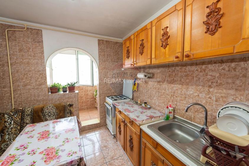 Apartament decomandat cu 3 camere de vanzare zona Nicolae Grigorescu - 4