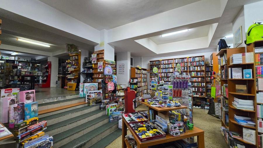 Spatiu comercial de inchiriat - 188 mp, str. Mircea cel Batran (stradal)