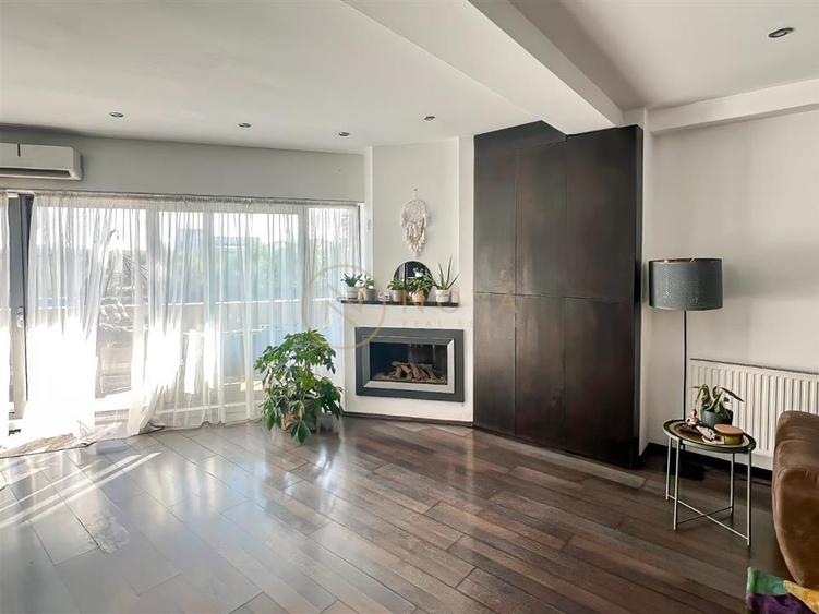 Apartament de vanzare de 3 camere in zona Pipera