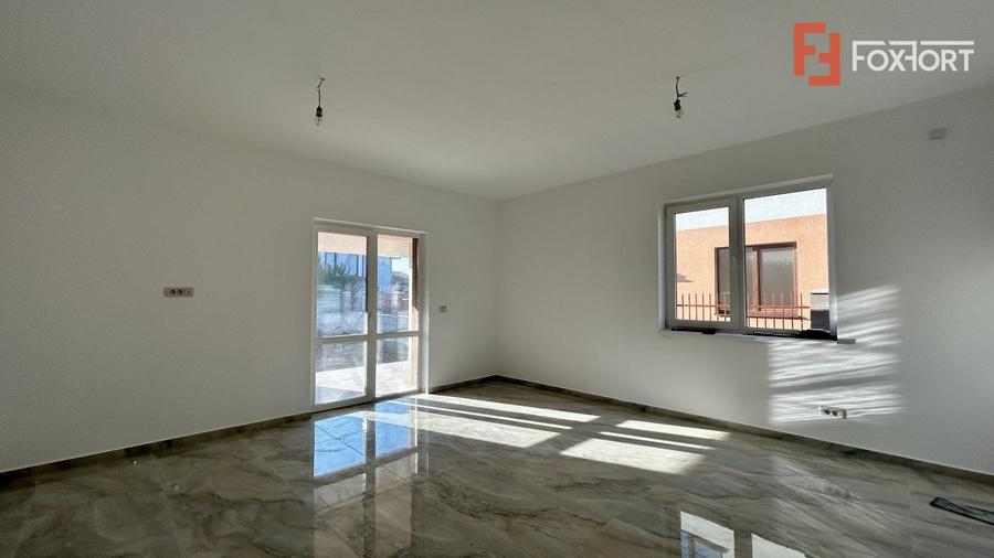 Duplex cu 5 camere de vanzare in Sanandrei - ID V3806