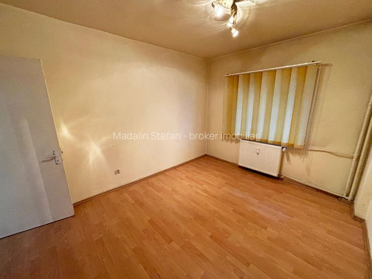 VÂNZARE APARTAMENT 3 CAMERE, ZONA GHEORGHE DOJA - SPAȚIU GENEROS - 6