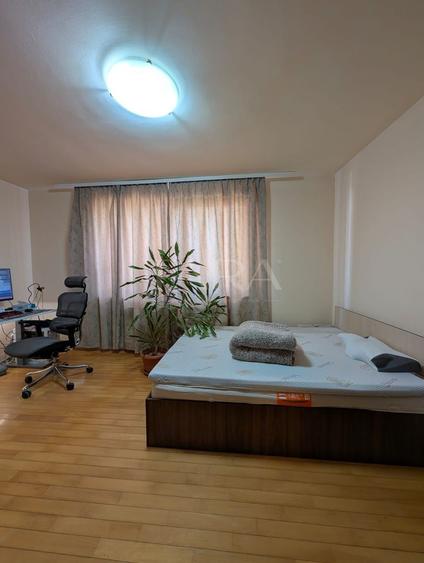 Apartament 3 camere spațios în Bună Ziua