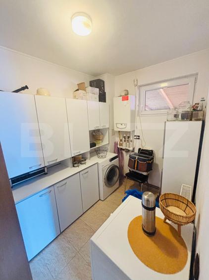 Casa cocheta, cu 4 camere, 130 mp - zona linistita