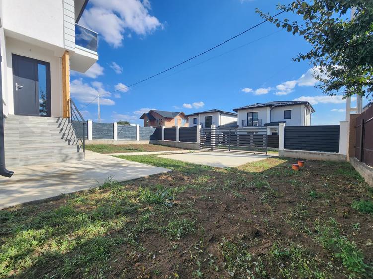 CASA DE VANZARE, 4 CAMERE 2 BAI SI MAGAZIE , VALEA ADANCA- 5 DRUMURI