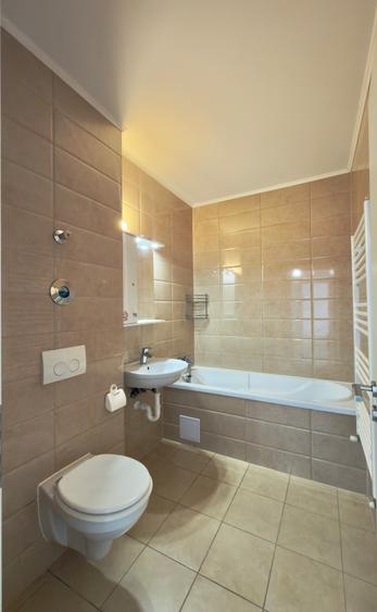 Apartament cu 2 camere de vanzare in Avantgarden Bartolomeu,nemobilat,et 3/8