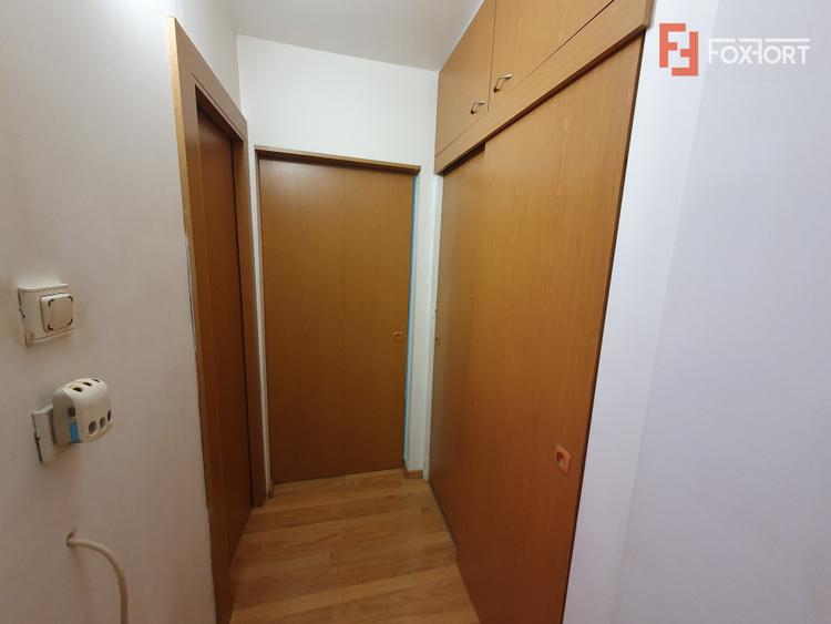 Apartament cu 2 camere, etaj 2 - zona Dambovita